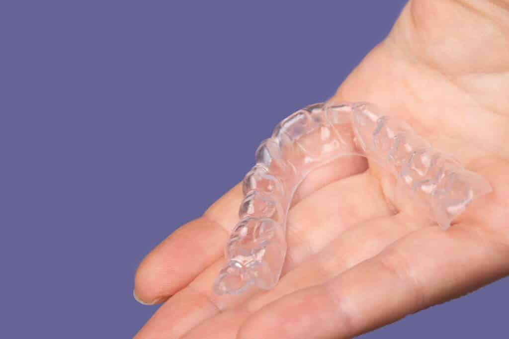 Διάφανοι Νάρθηκες Invisalign Διαφανείς Νάρθηκες Δοντιών